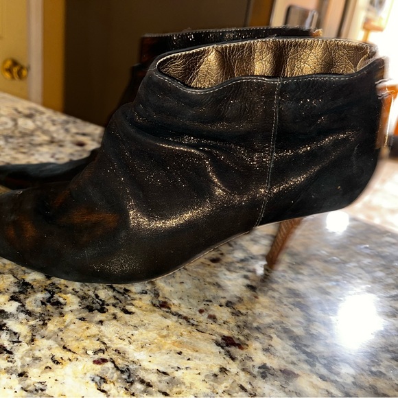 Cindy Says Heel Booties - Picture 3 of 6